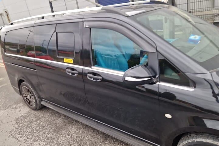 One Way Taxi Transfer from Gatwick Airport to Dover Seaport