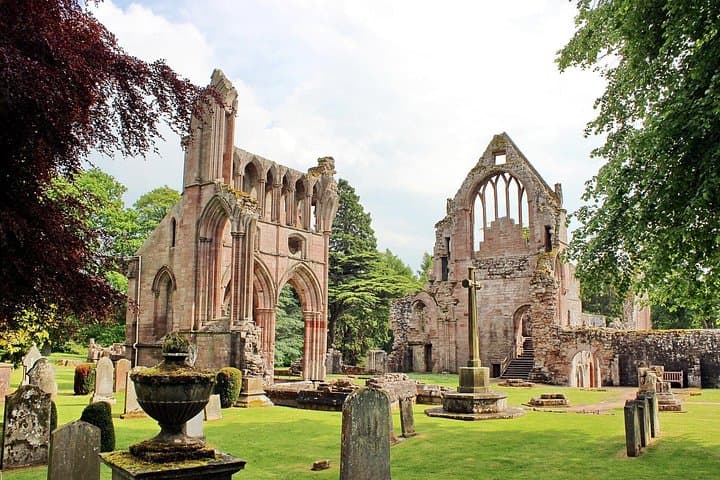 Scottish Borders Road Trip Guidebook-Edinburgh, Melrose & Rosslyn