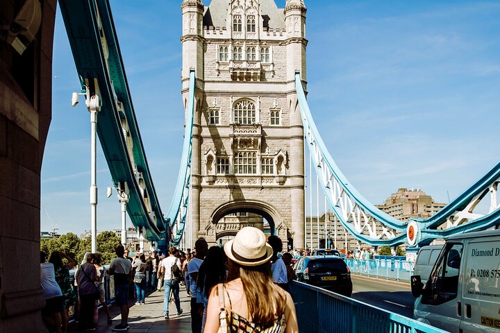 Private London Day Tour with a Local: Custom Highlights & Gems