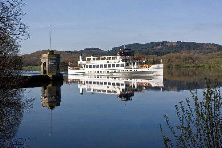 Lake District - Rail Tour from London with Cream Tea and Cruise