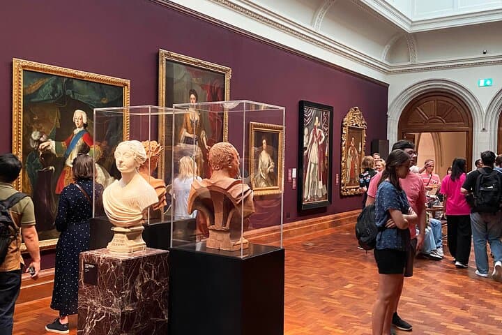 Rogues and Rebels Private Tour in National Portrait Gallery