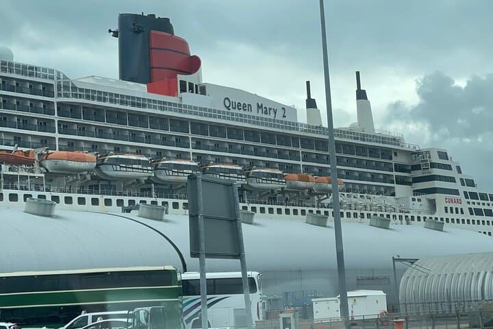 Transfer London to Southampton Cruise Terminal (extra luggage)