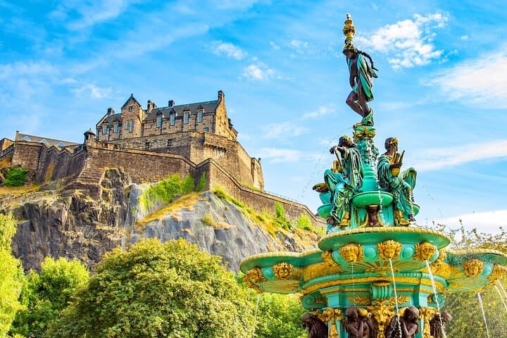 Private Half-Day Tour of Edinburgh in a London Taxi