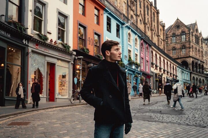 Private Photoshoot with Views of World Famous Edinburgh Castle