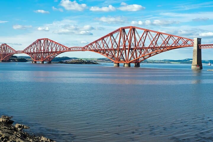 Loch Ness, Inverness and the Highlands 2 Day Tour from Edinburgh