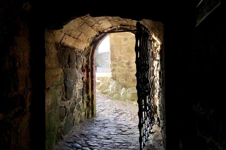 Blackness Castle Gate. Fort William in Outlander
