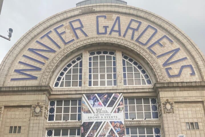 Blackpool Self-Guided City Walking Tour & Scavenger Hunt