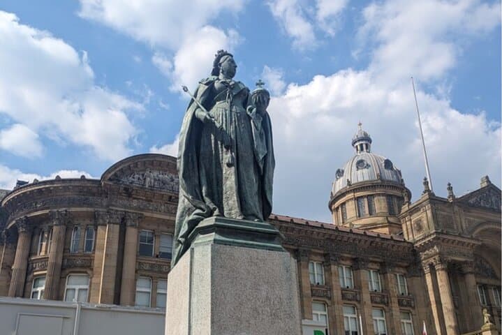 Birmingham Self-Guided City Walking Tour & Scavenger Hunt