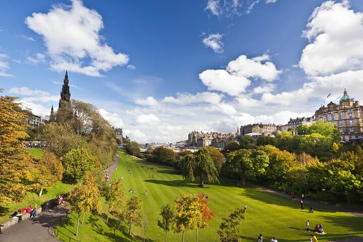 4 Day Journey to Scotland from Manchester Including Admissions