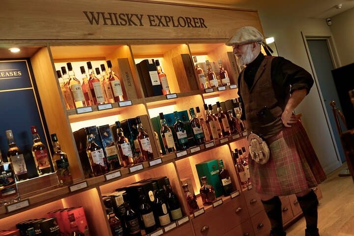 Whisky explorer shelf