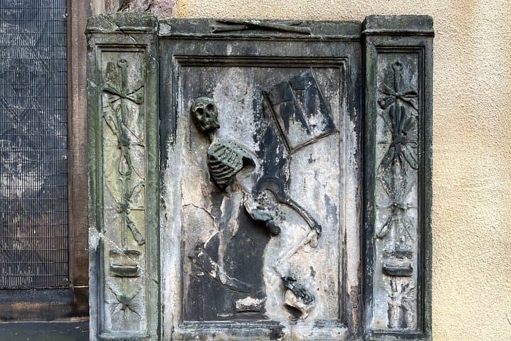 Deathly Graves