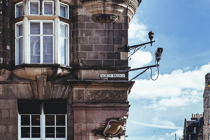 Discover Edinburgh's Photogenic Spots with a Local