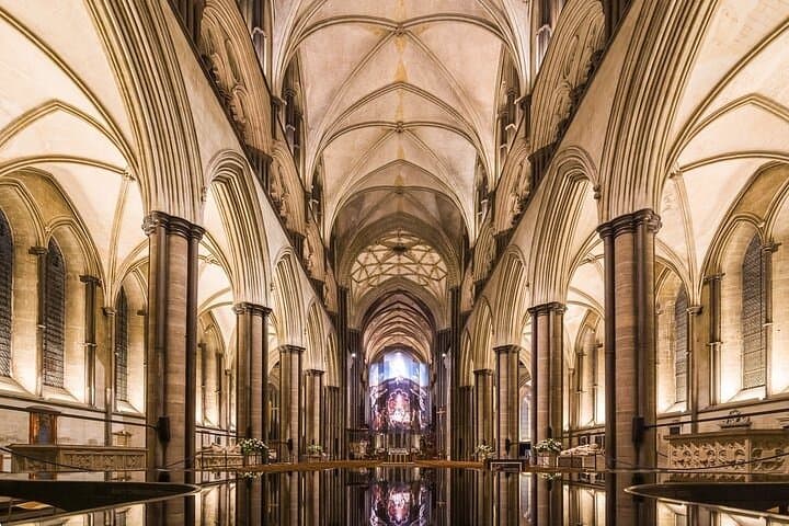 Southampton to Heathrow via Attraction of your choice