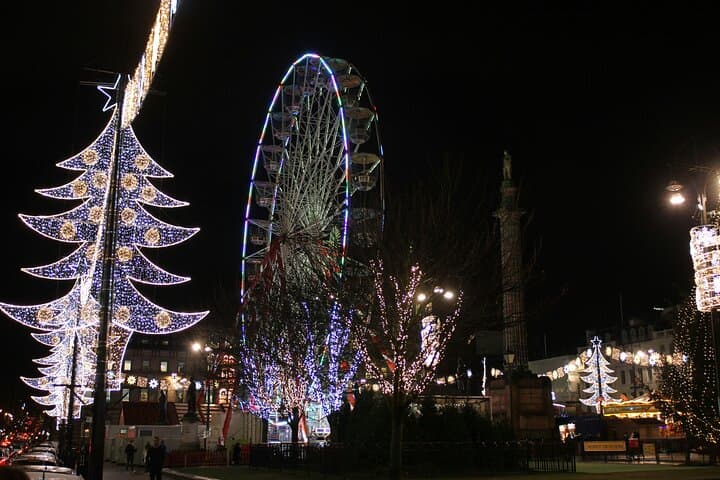Glasgow’s Festive Charm 3 Hour Christmas Market Walking Tour