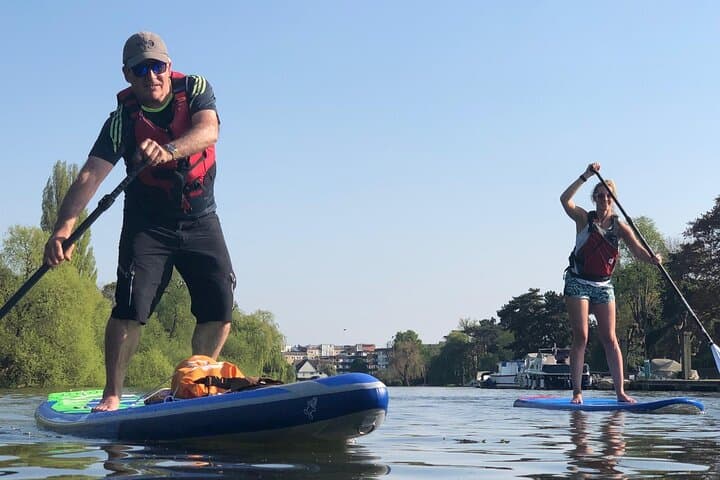 Stand up Paddleboarding on the beautiful Thames at Richmond