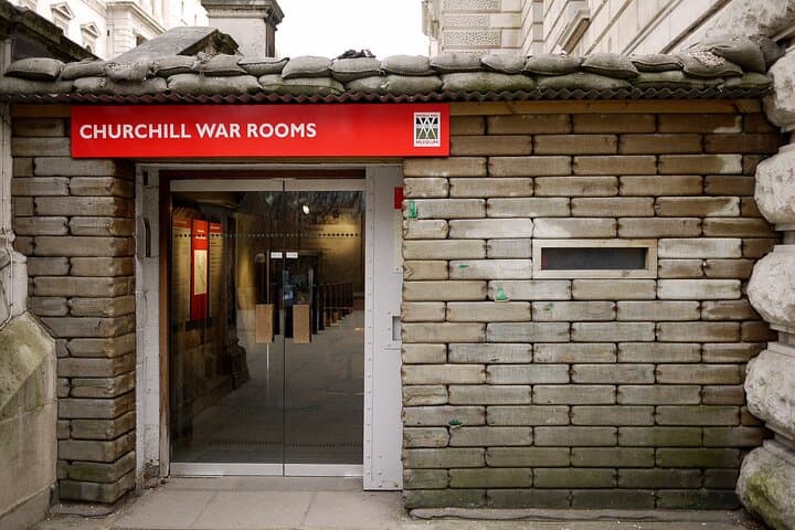 Fast Track Churchill War Rooms and London Highlights Tour
