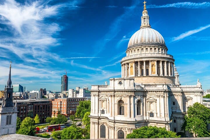 Fast Track Churchill War Rooms and London Highlights Tour