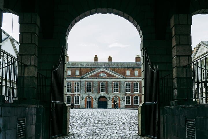Explore Dublin in a 12 Hour Day Trip from Belfast