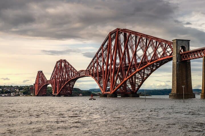 Hairy Coos and Highland Views: A Short-Day Escape from Edinburgh