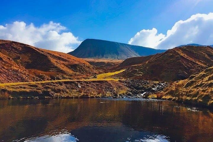 Wales: Cambrian Road Trip Guidebook-Cardiff & Brecon to Snowdonia
