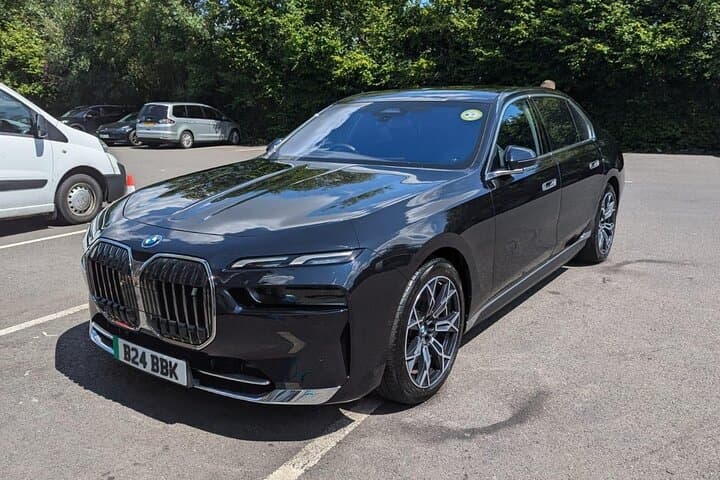 BMW I7 Luxury Vehicle