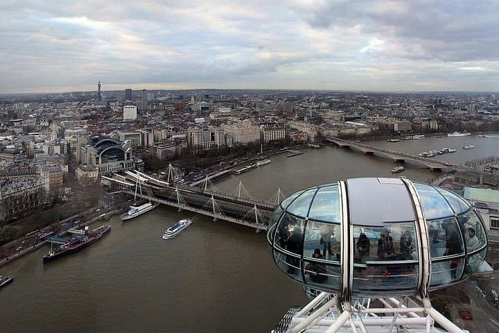 Door to Door Private Transfer from Southampton to London
