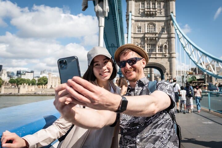 Explore Tower Bridge and London Top Sights Private Tour