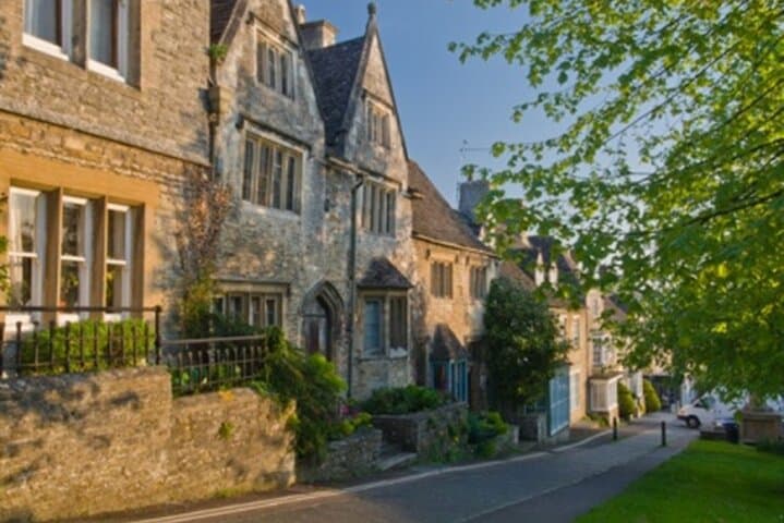 Day-Trip from London to Cotswolds Villages