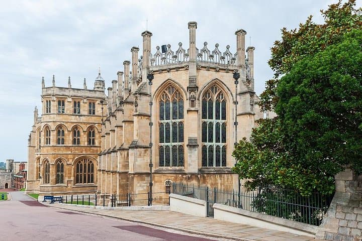 London to Windsor Castle Stonehenge and City of Bath Private Trip