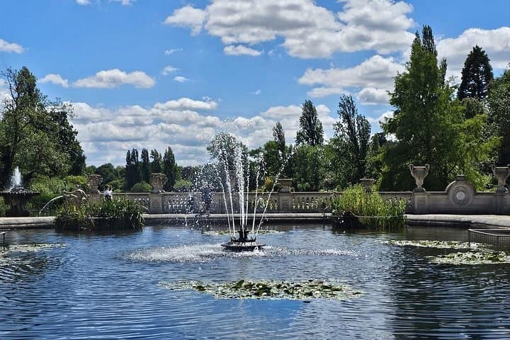 Royal Kensington Walking Tour