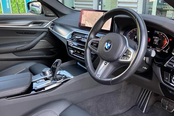 Private Taxi Transfer from London to Heathrow Airport