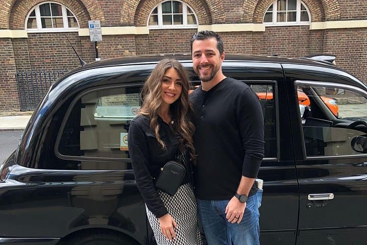 Changing Of The Guard Private Black Cab Tour with Hotel Pick Up