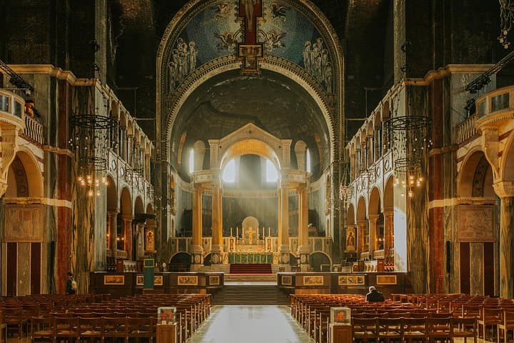 Top Churches of London Private Walking Tour with a Guide