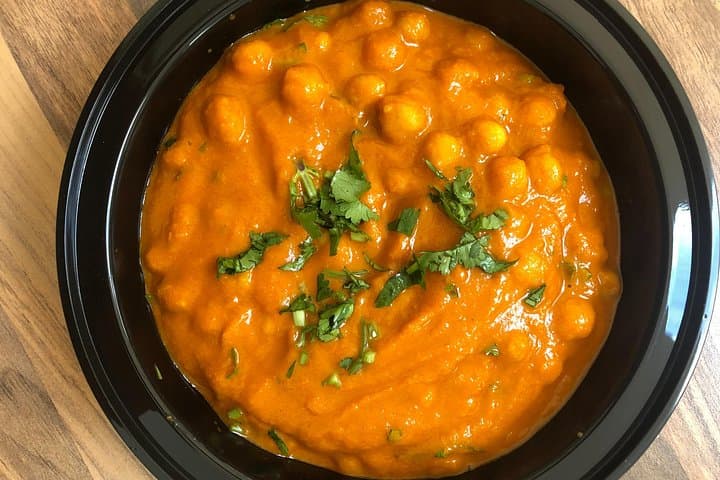 You can choose to make a vegetarian curry too