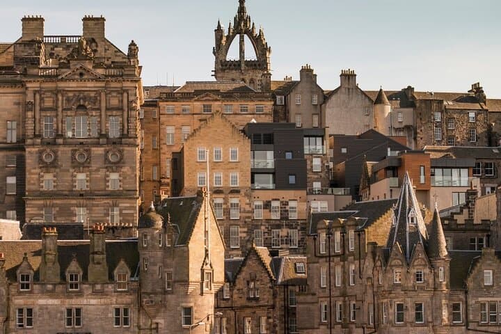 Edinburgh: EDI Airport Private Transfer to/from City Center