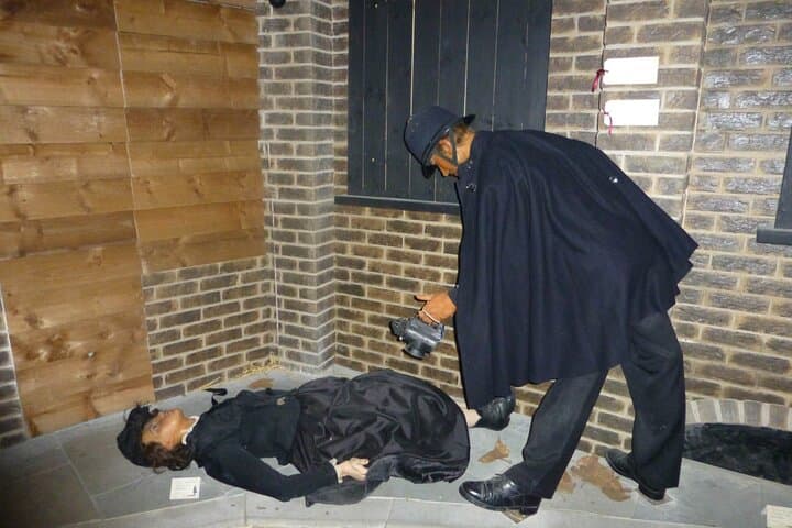 Jack The Ripper Walking Tour & Ripper Museum
