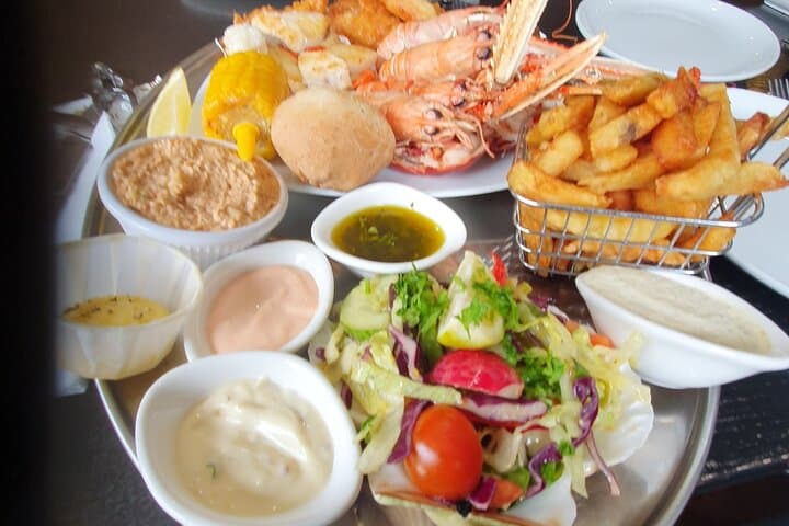 seafood platter at Murray Arms