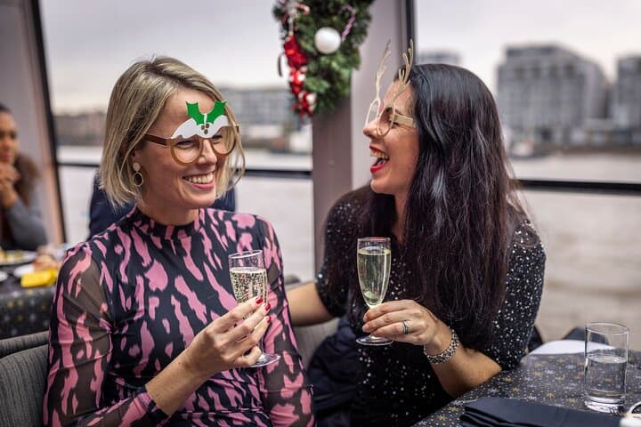 London Thames Christmas Lunch Party Cruise