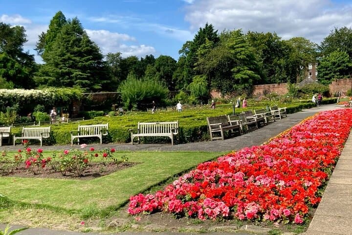 Roundabout in Roundhay Park: A Self-Guided Audio Tour