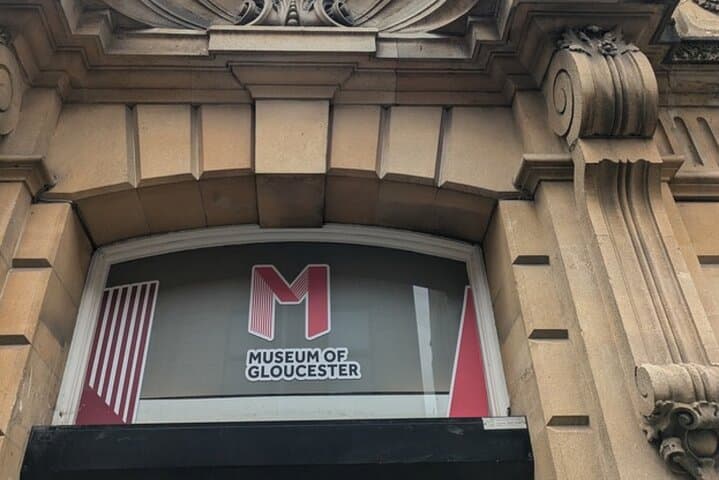 Gloucester Self-Guided City Walking Tour & Scavenger Hunt