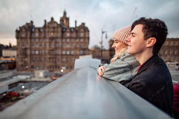 Private Guided Walking Tour in Edinburgh with Whisky Tasting