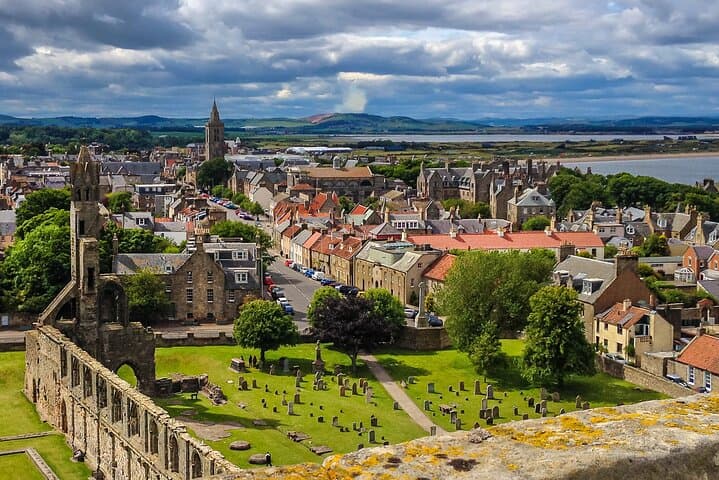 Private Heritage Tour by Car from St. Andrews to Forth Bridge