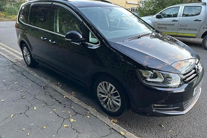 Private Taxi Transfer from London to Luton Airport