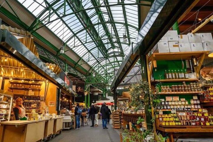 London Christmas Lights and Markets Walking Tour
