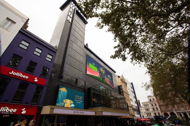 London Movie Locations Walking Tour with Film Clips
