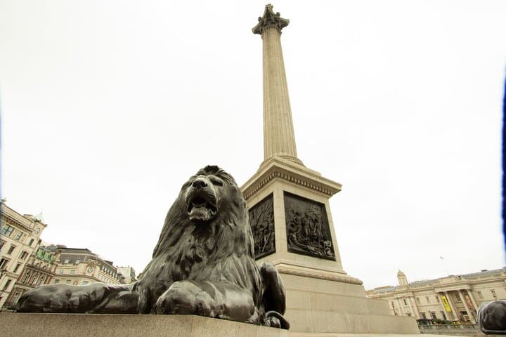 London Movie Locations Walking Tour with Film Clips