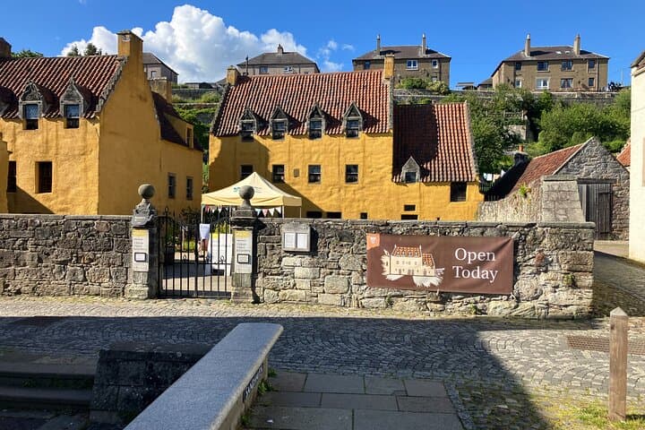 Edinburgh Outlander Day Tour and Top Filming Locations