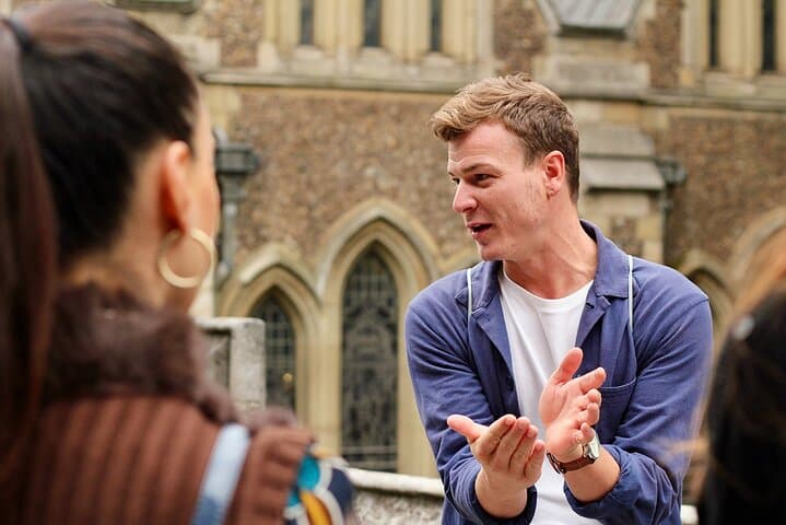 Small-Group Borough Market Guided Food Tour in London