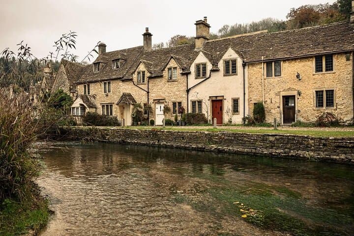 Full Day Private Trip to Stonehenge, Bath, and Cotswolds