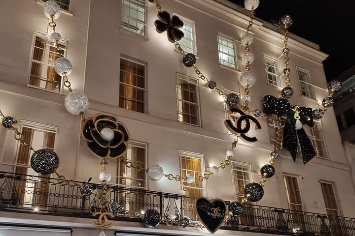 Christmas Lights Guided Walking Tour